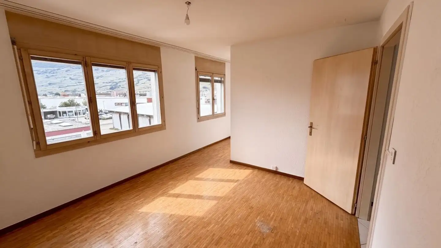 Attic flat for rent - Route Des Rottes 26, 1964 Conthey - Photo 4