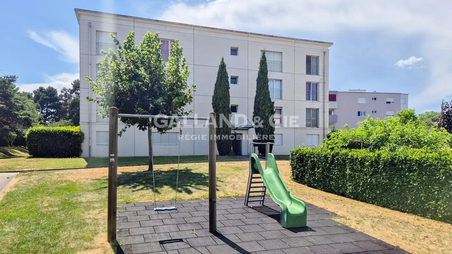 Parcheggio esterno in affitto - Rue de l'Epondaz, 1162 St-Prex - Photo 2