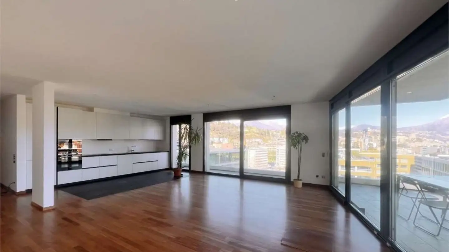 Apartment for rent - 6900 Paradiso