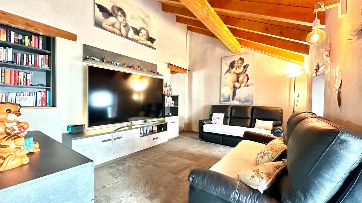 Semi-detached house for sale - 6535 Roveredo GR - Photo 3