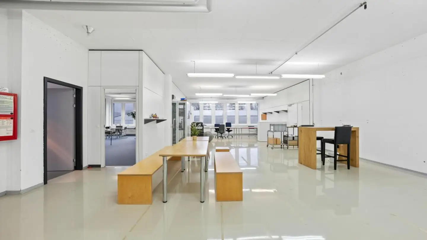 Gewerbe mieten - Fährhüttenstrasse 21, 9477 Trübbach