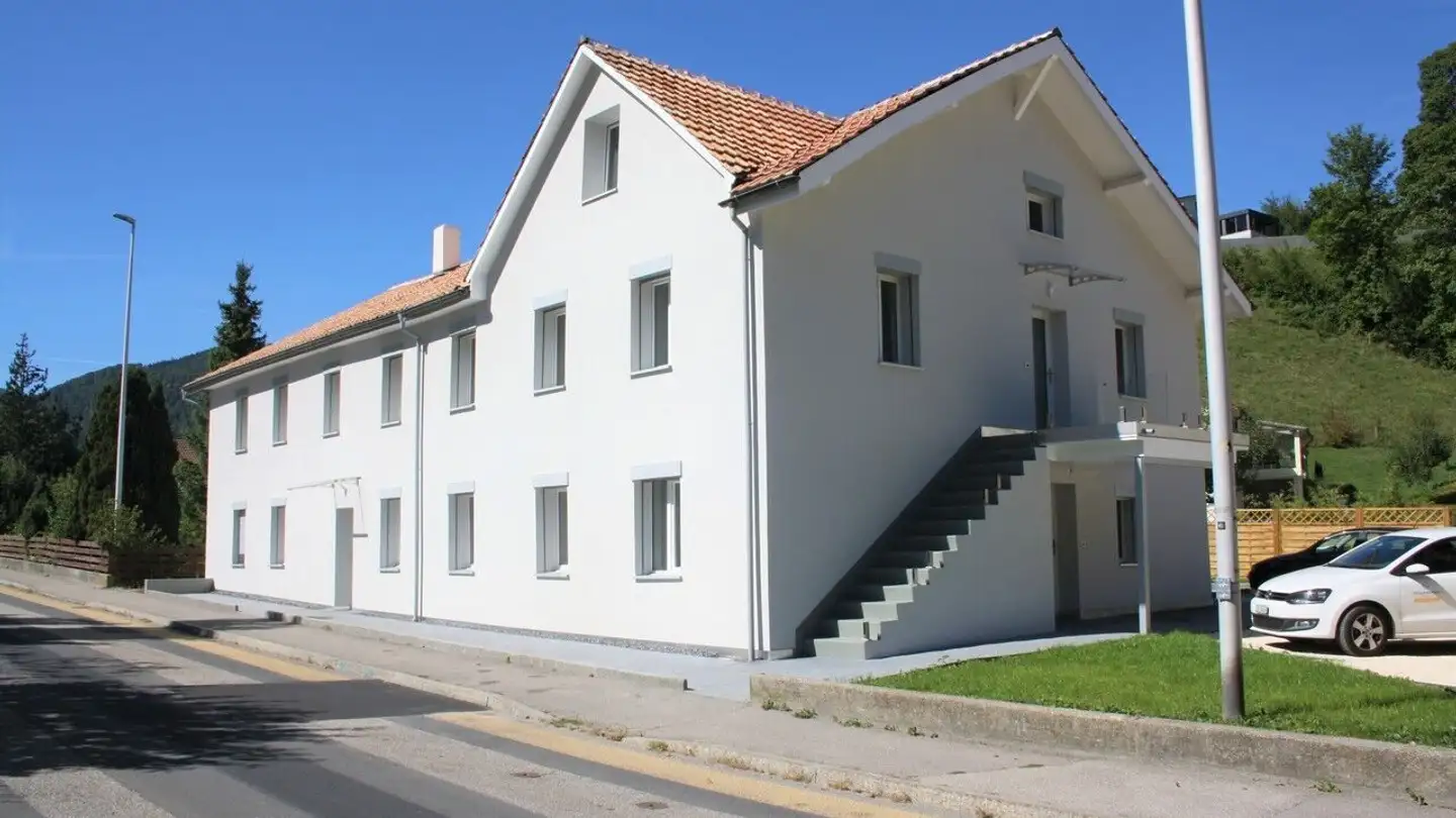 Commercial for sale - 2740 Moutier - Photo 2