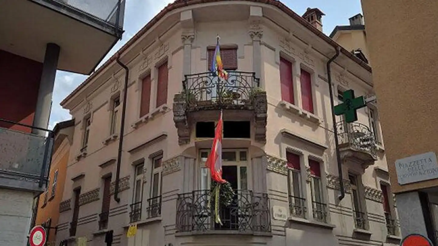 Immeuble mixte à vendre - 6600 Locarno