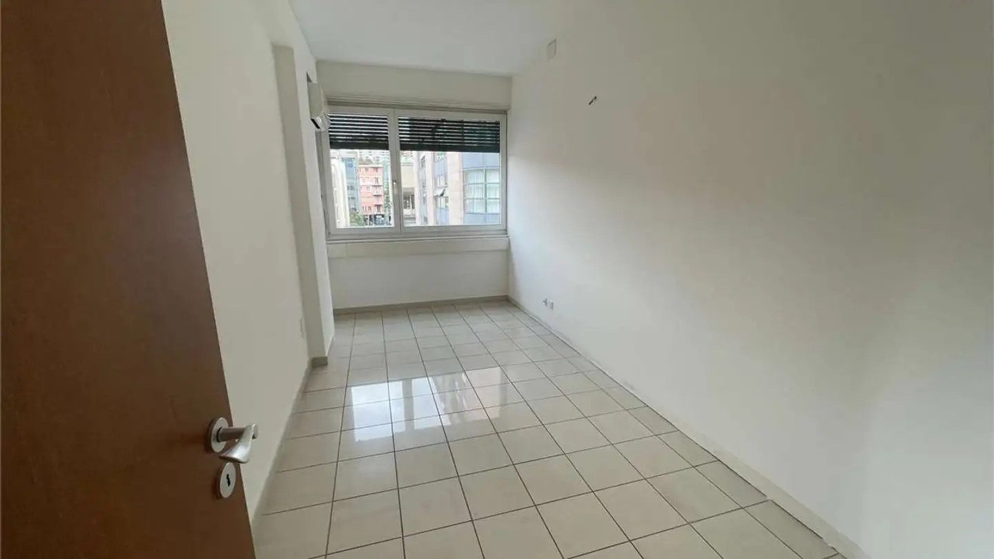 Spazio ufficio in affitto - 6900 Lugano - Photo 3