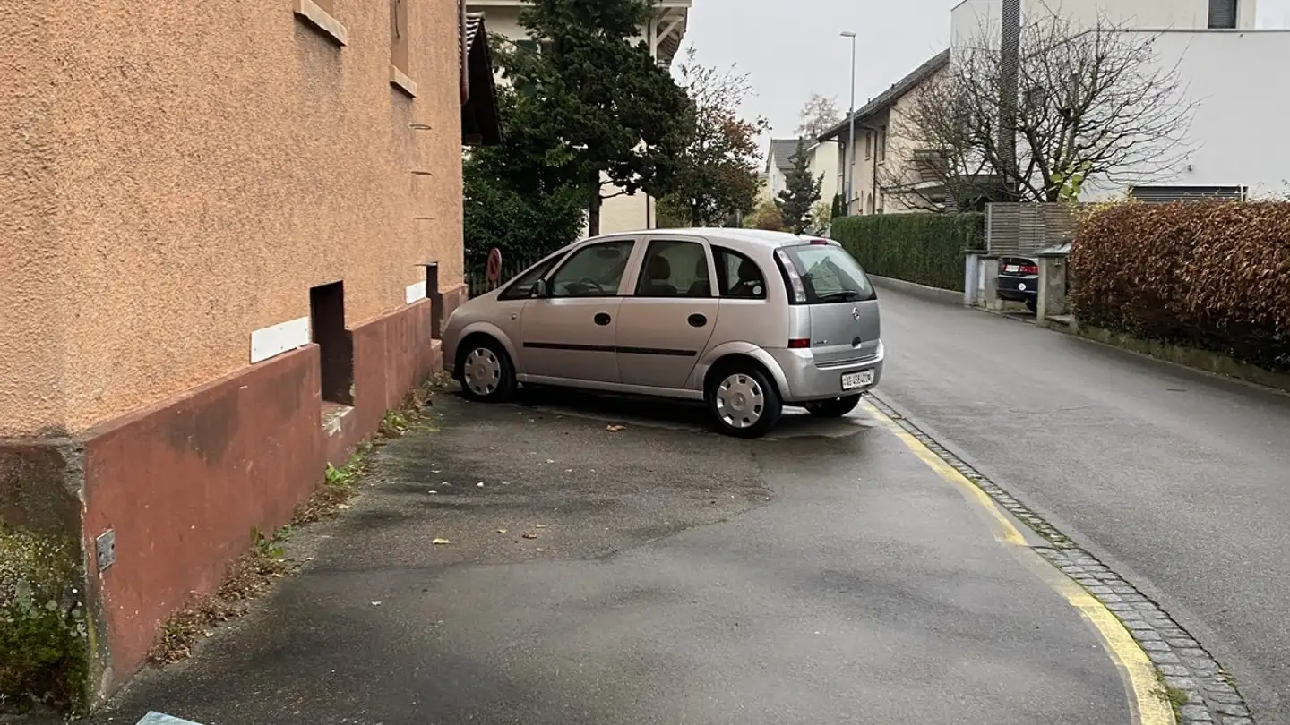 Outdoor parking space for rent - Landstrasse 36, 5430 Wettingen