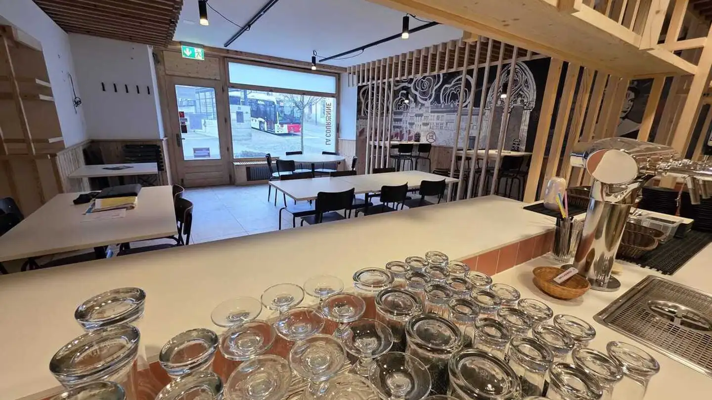 Restaurant for rent - Place Saint-Jacques, 1680 Romont FR - Photo 3