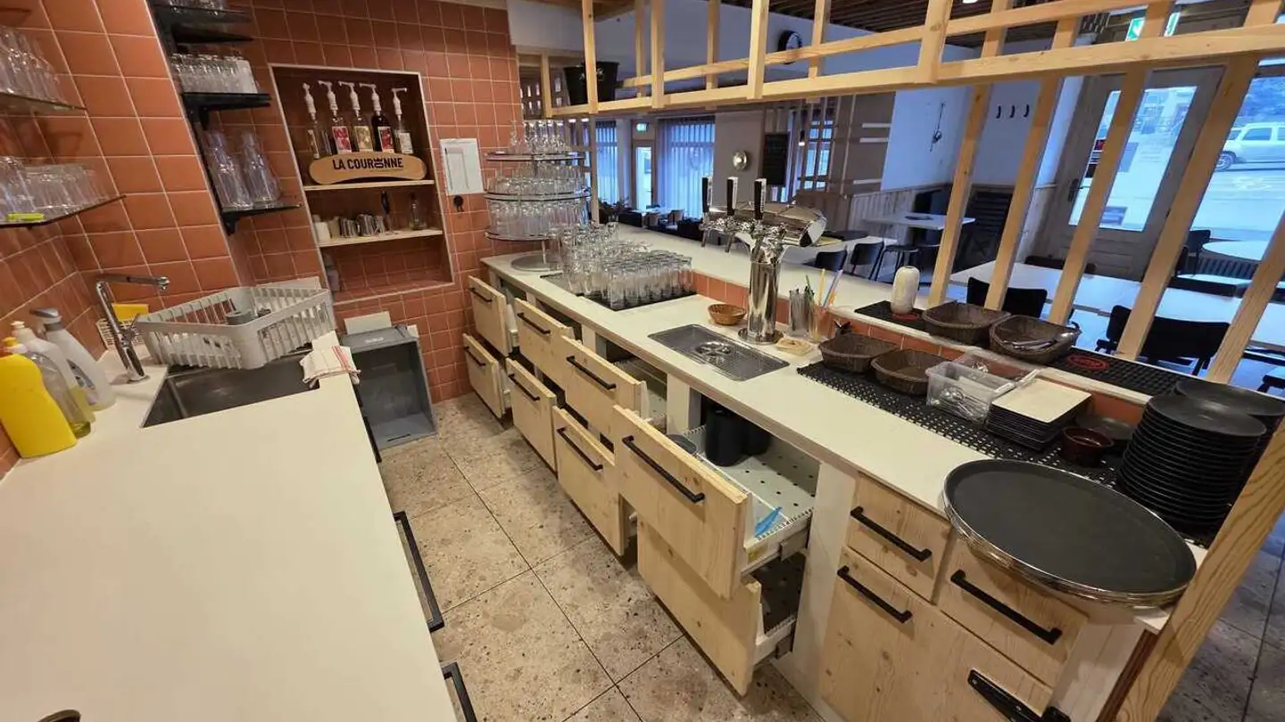 Restaurant for rent - Place Saint-Jacques, 1680 Romont FR - Photo 4