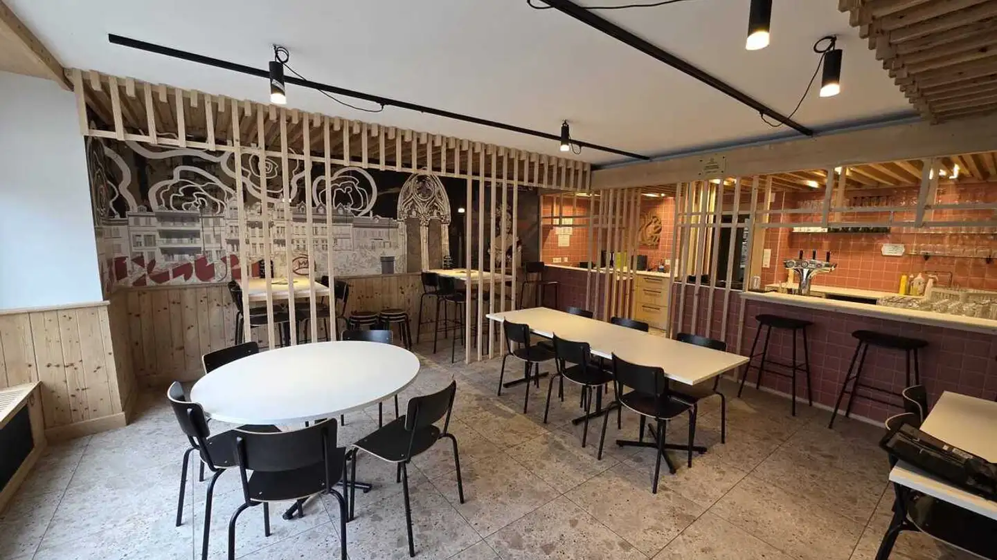 Ristorante in affitto - Place Saint-Jacques, 1680 Romont FR