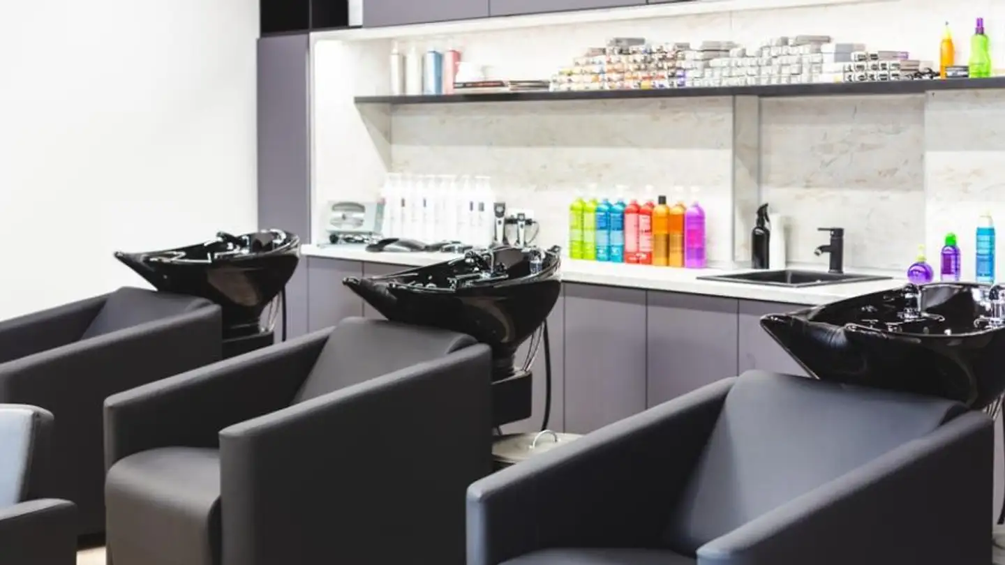 Hairdresser for rent - 1110 Morges