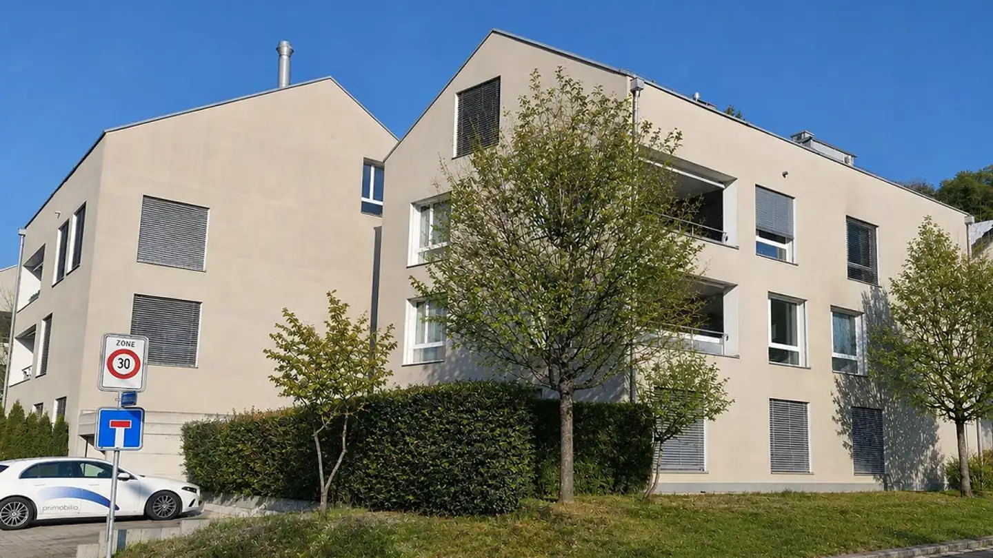 Appartement à louer - Püntenstrasse 6, 8143 Stallikon