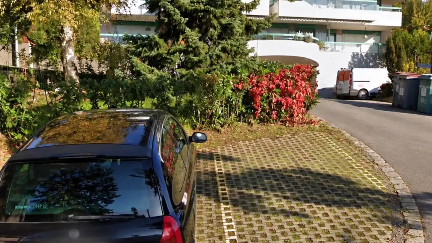 Place de parking extérieure à louer - Chemin Du Château-Sec 15, 1009 Pully