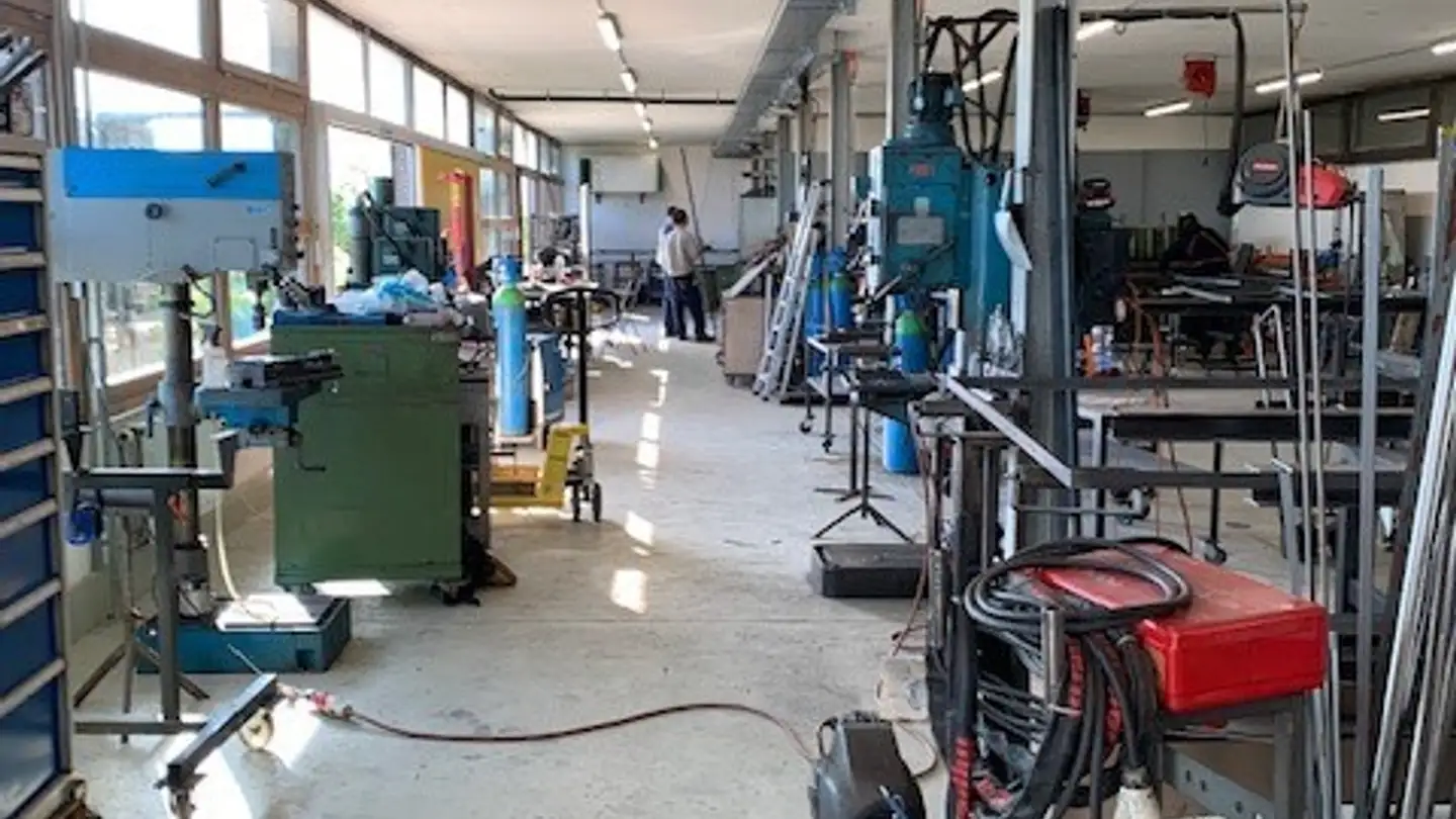 Commercial à louer - Kirchackerweg 29, 3122 Kehrsatz