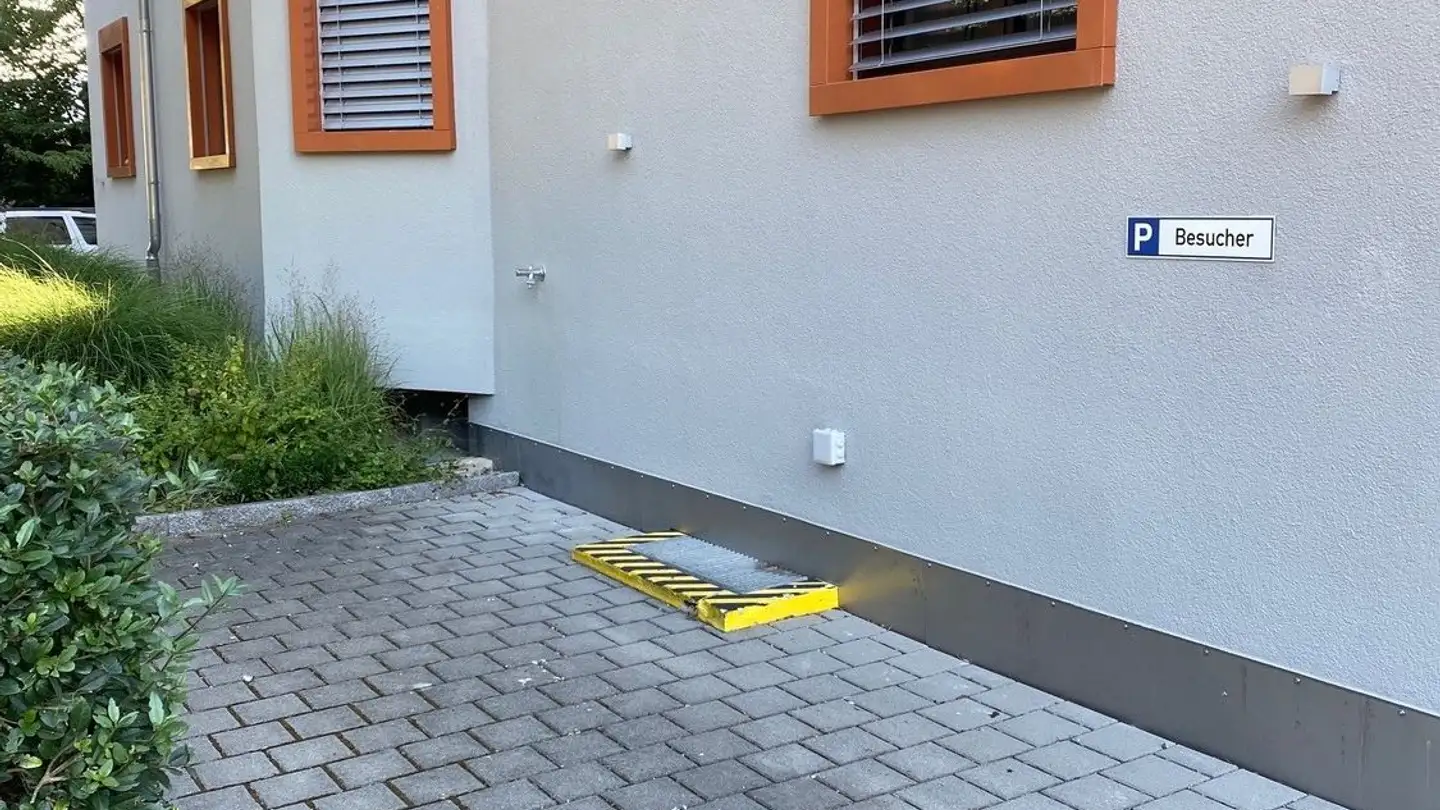 Parcheggio esterno in affitto - Friedackerstrasse 7, 8050 Zürich