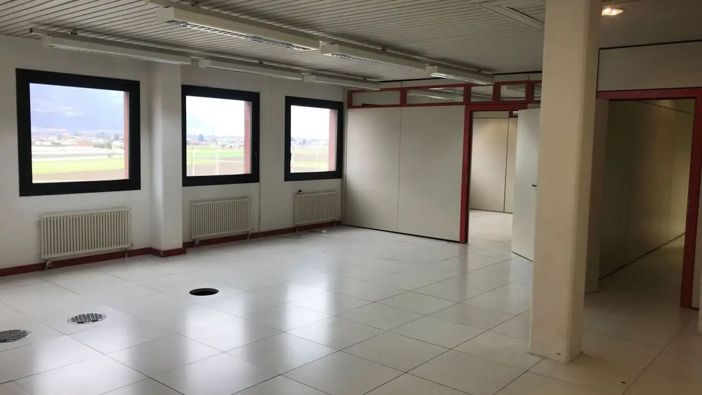 Commerciale in affitto - Via San Gottardo 46, 6593 Cadenazzo - Foto 2
