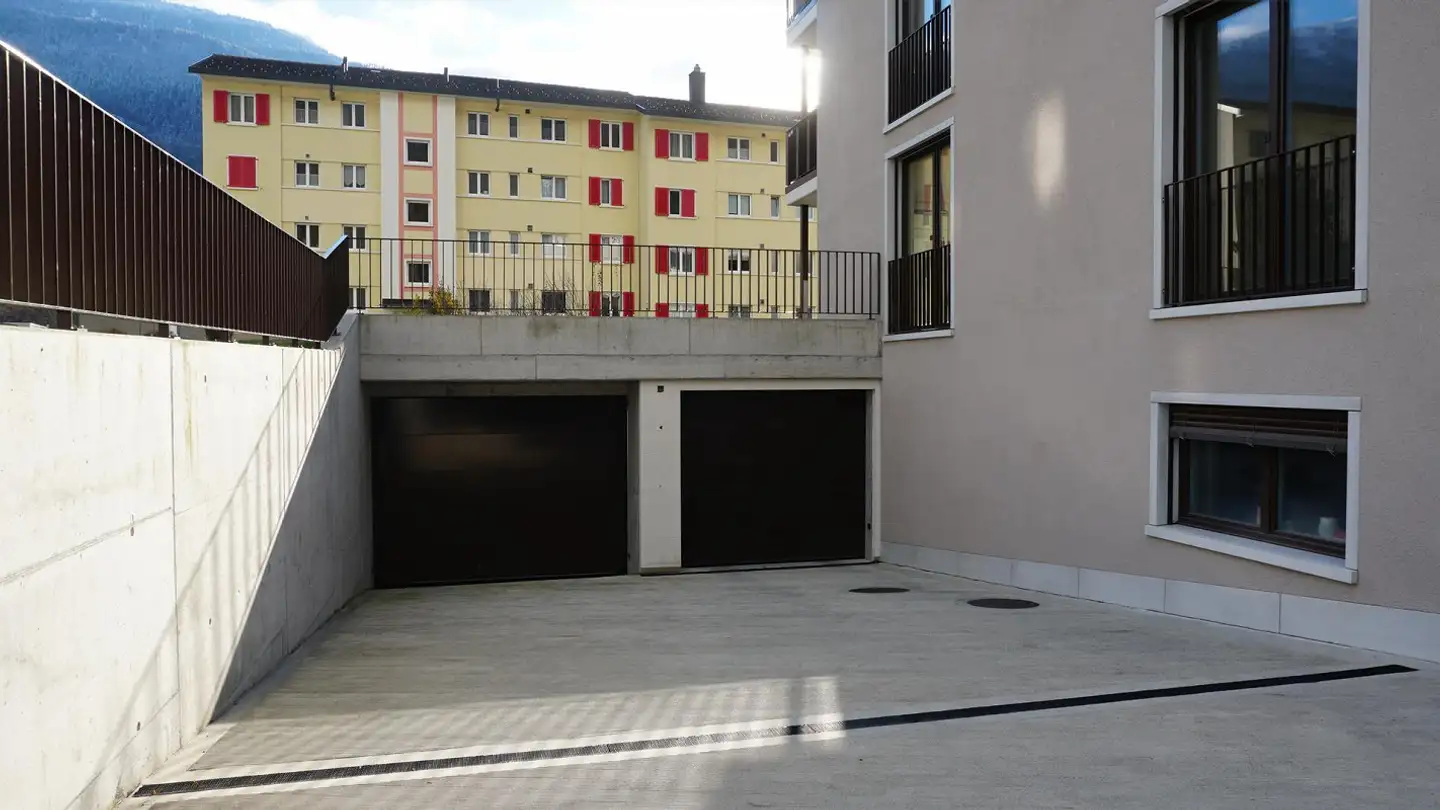 Underground parking space for sale - Barnaus 13, 7013 Domat/Ems