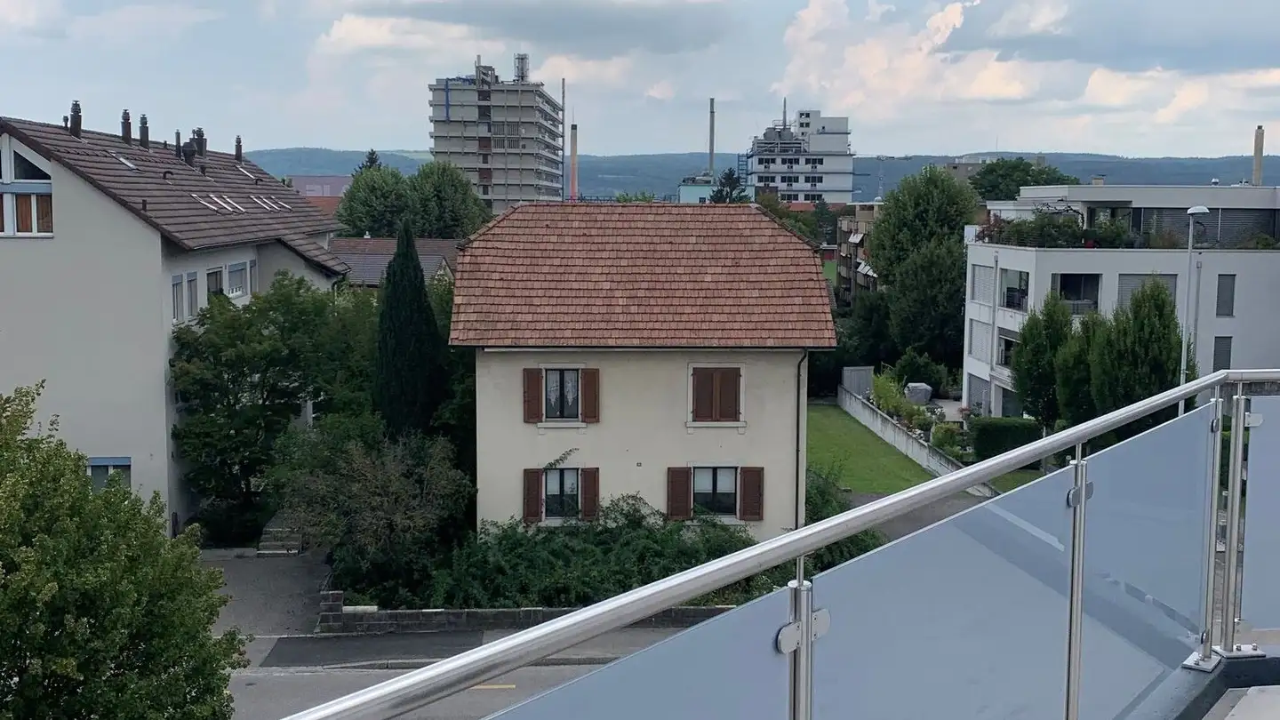 Attic flat for rent - Muttenzerstrasse 35, 4133 Pratteln - Photo 2