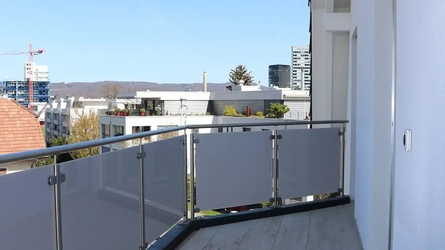 Attic flat for rent - Muttenzerstrasse 35, 4133 Pratteln - Photo 4