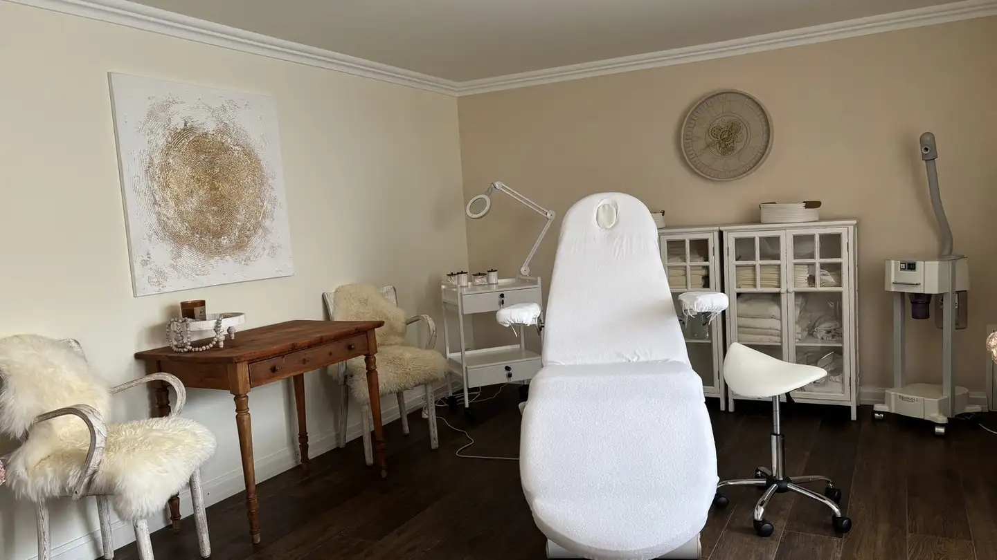 Commercial à louer - Dorfstrasse 59, 8834 Schindellegi