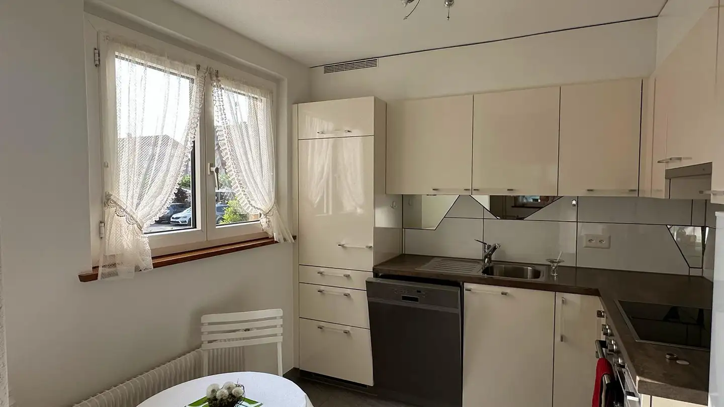 Apartment for rent - Frutigenstrasse 75b, 3604 Thun - Photo 2