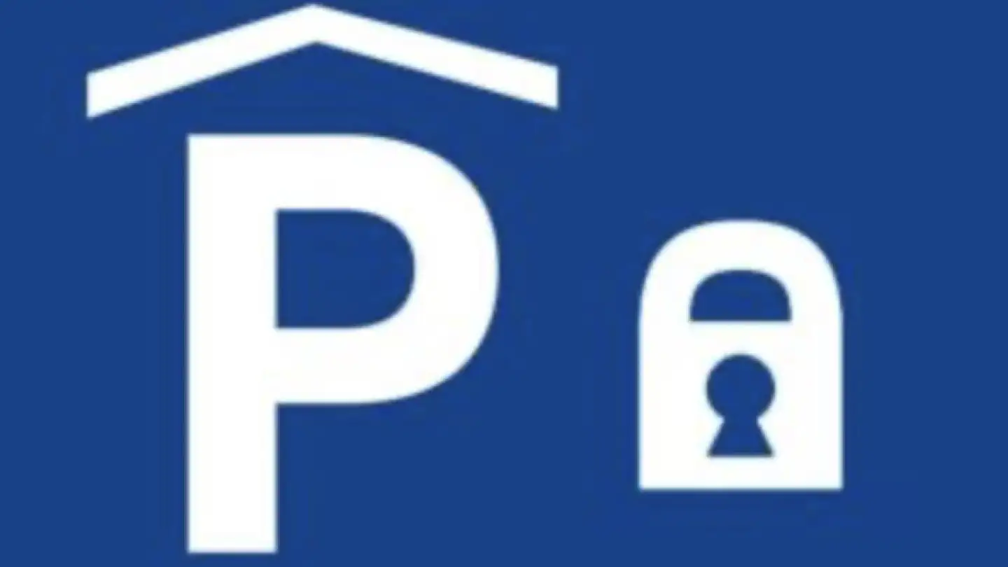 Place de parking couverte à louer - Via Giuseppe Motta 31, 6900 Lugano