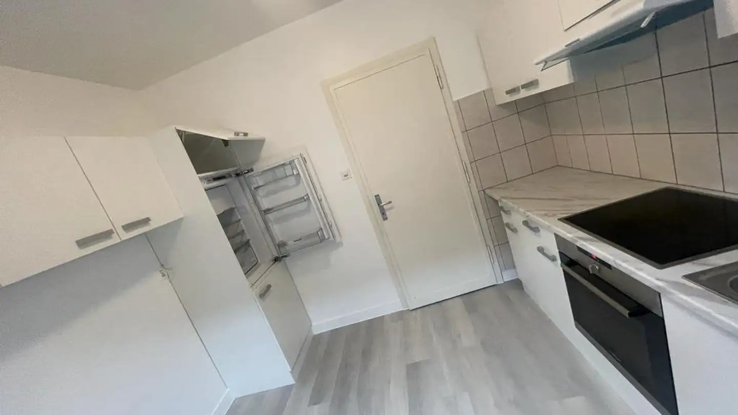 Apartment for rent - Rue Baptiste-Savoye 49, 2610 St-Imier - Photo 2