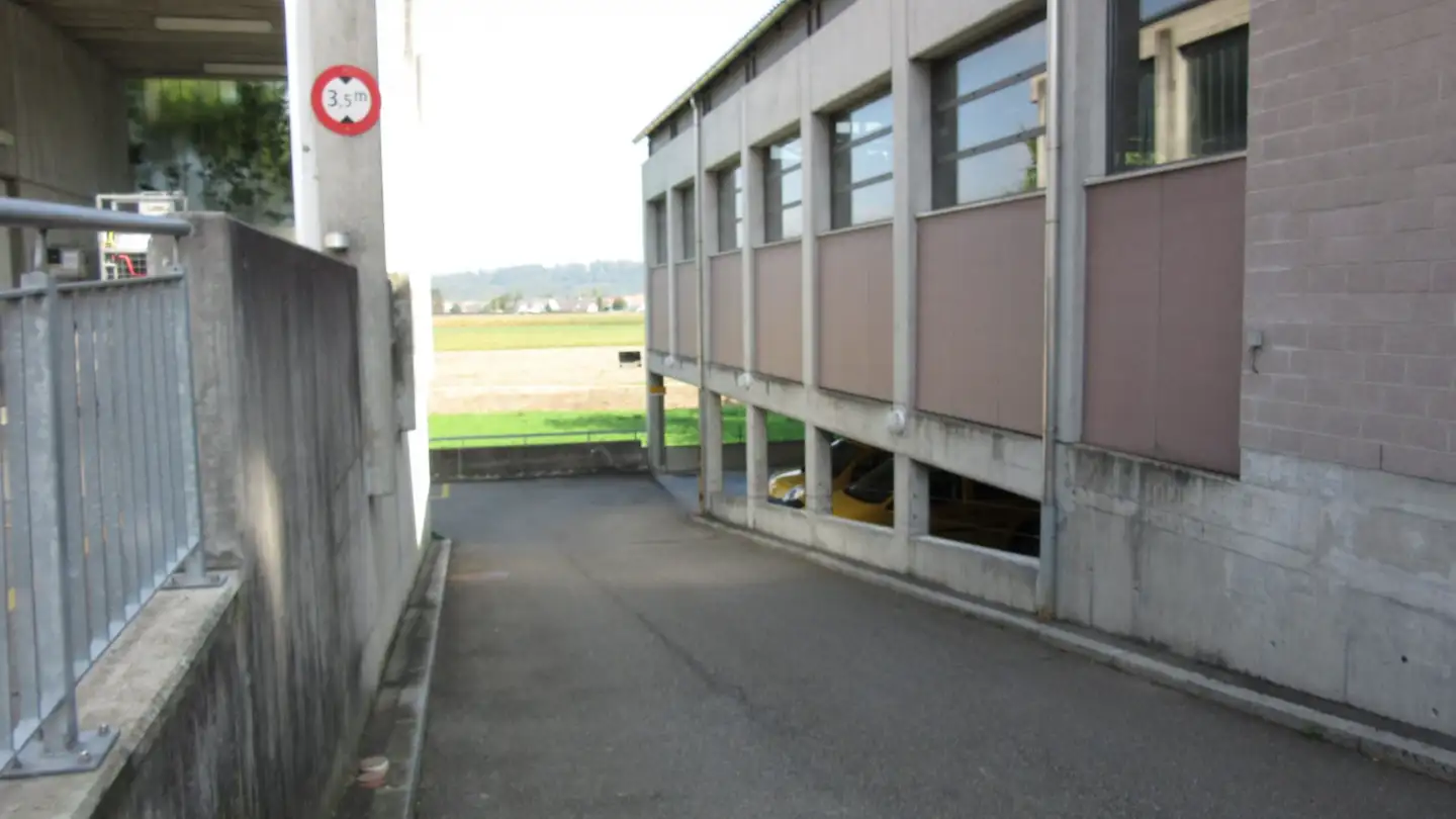 Parkplatz im Freien mieten - Rubigenstrasse 25, 3123 Belp - Foto 4