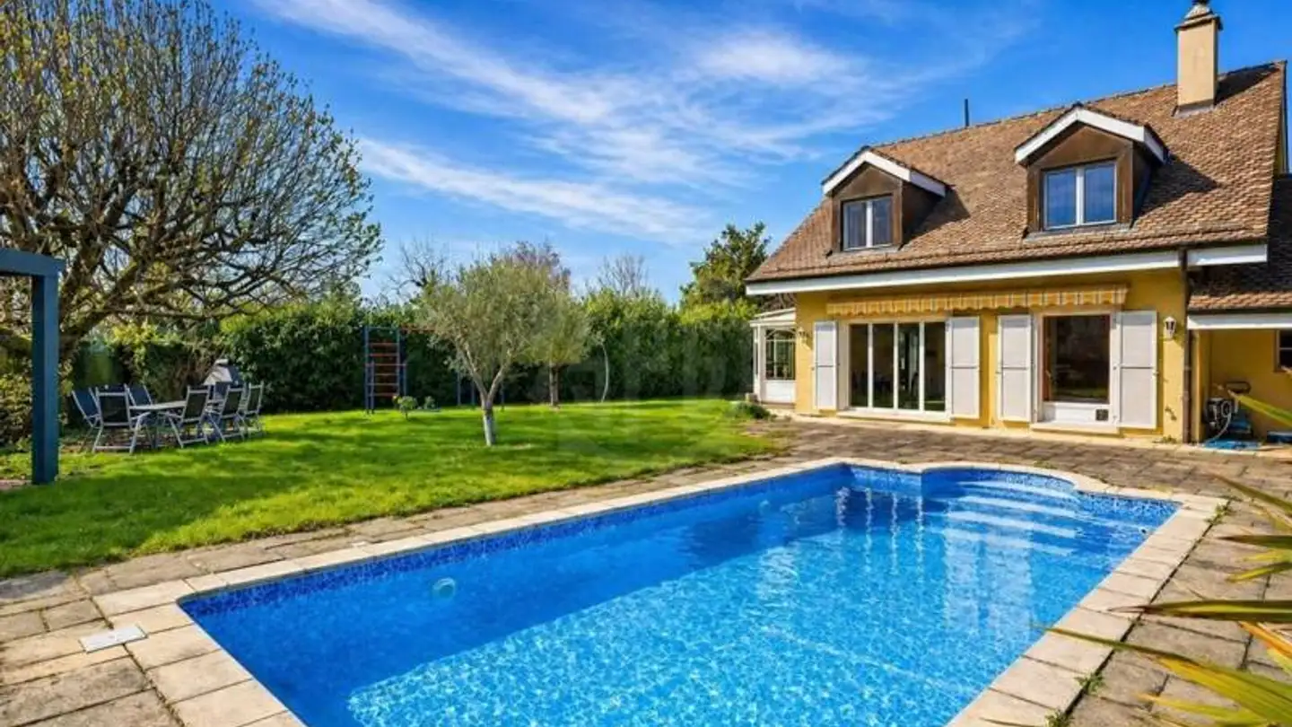 Row house for sale - 1241 Puplinge