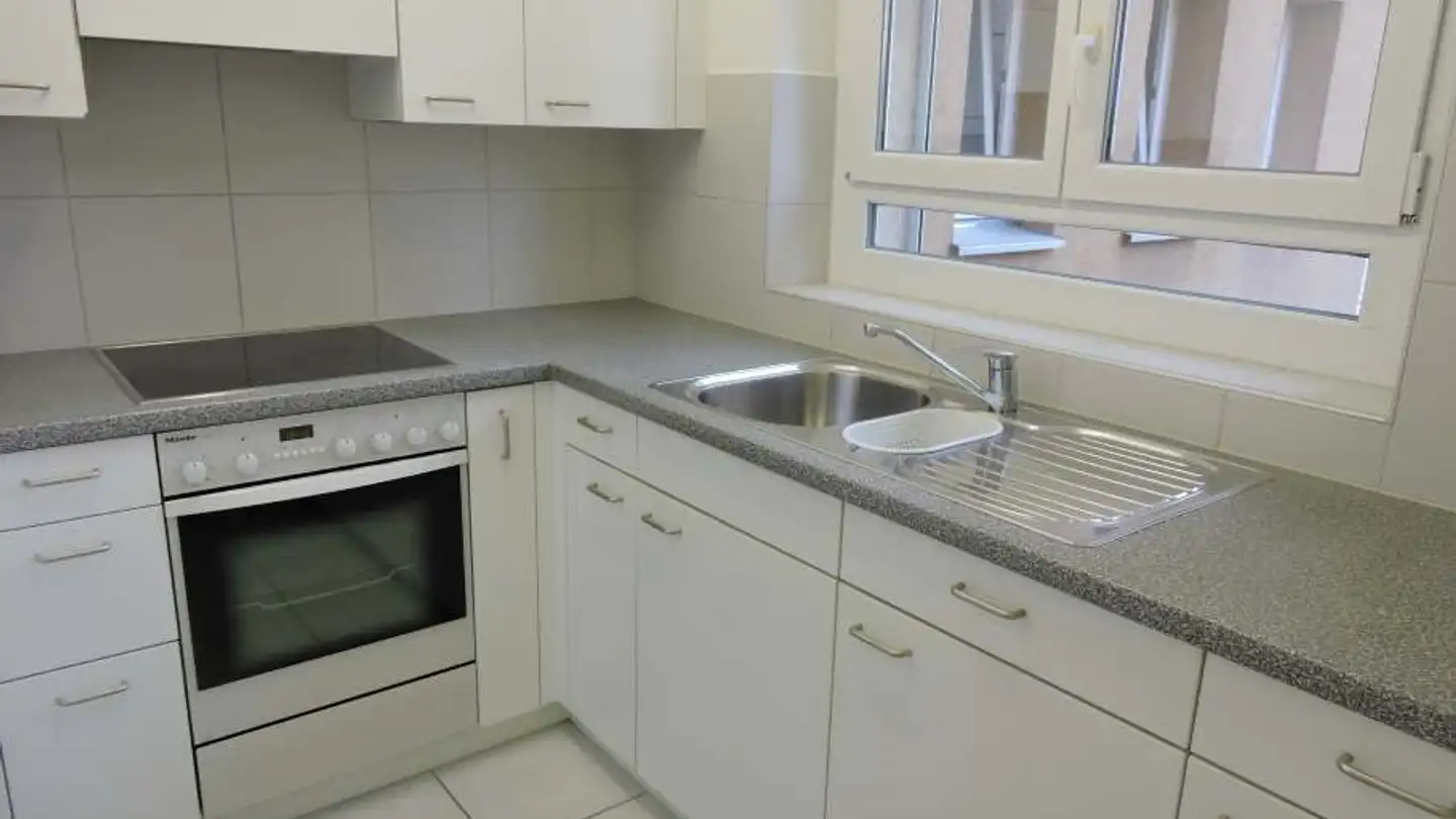 Appartement à louer - 8102 Oberengstringen - Photo 2