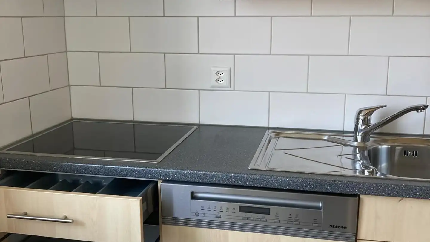 Wohnung mieten - Frenschenbergstrasse 12, 2575 Gerolfingen - Foto 3