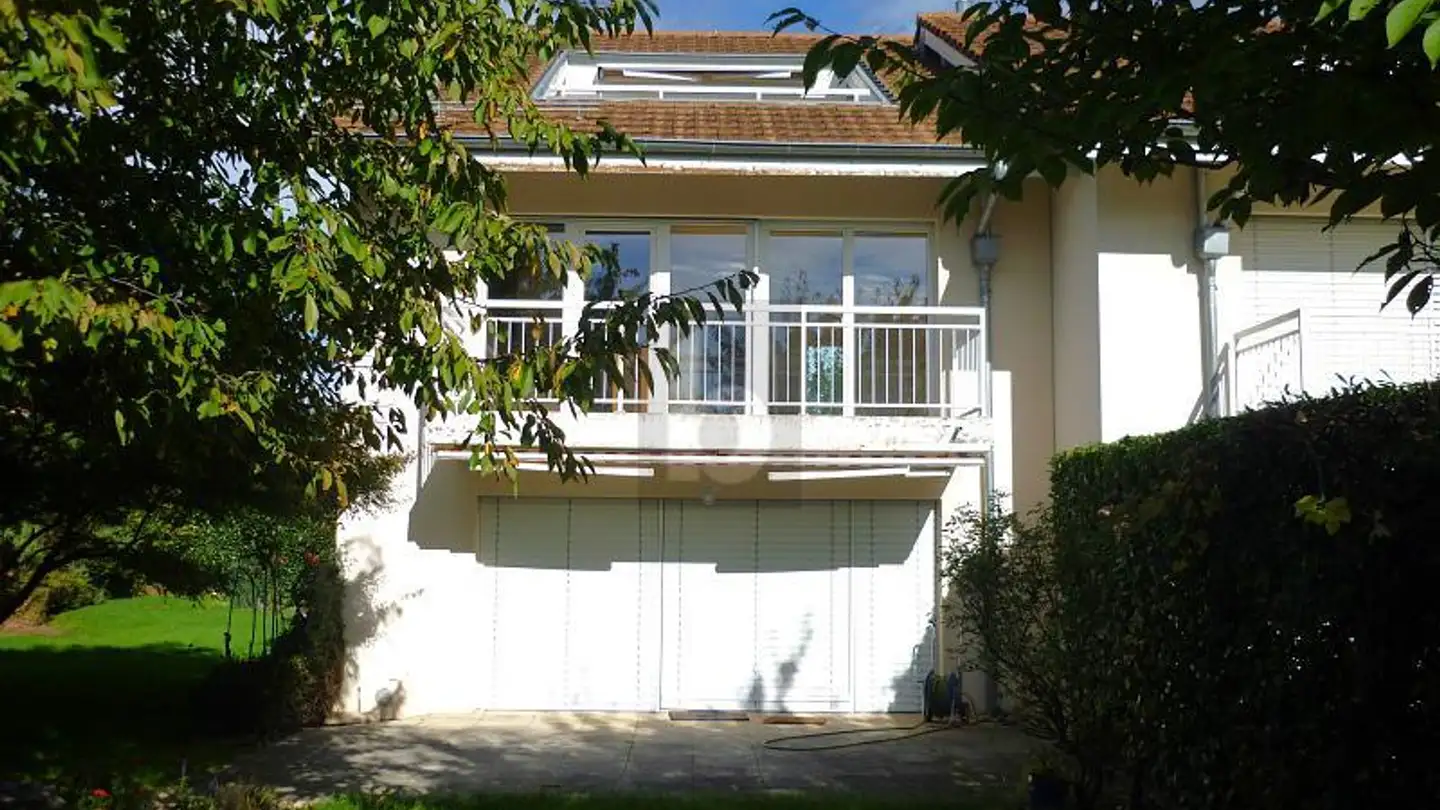 Casa a gradini in affitto - 1295 Mies
