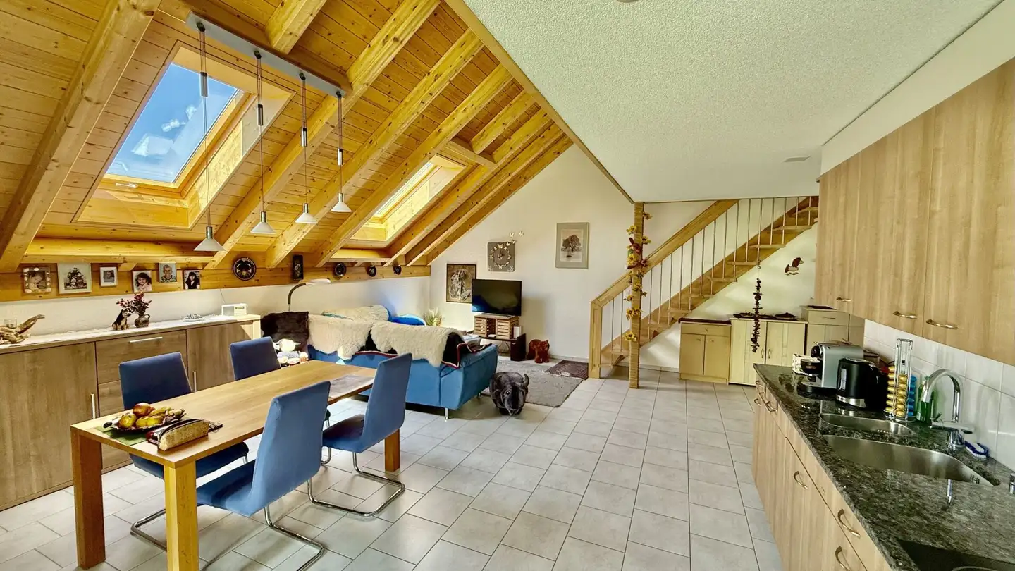 Dachgeschosswohnung kaufen - Chalbermoos 11, 3636 Längenbühl