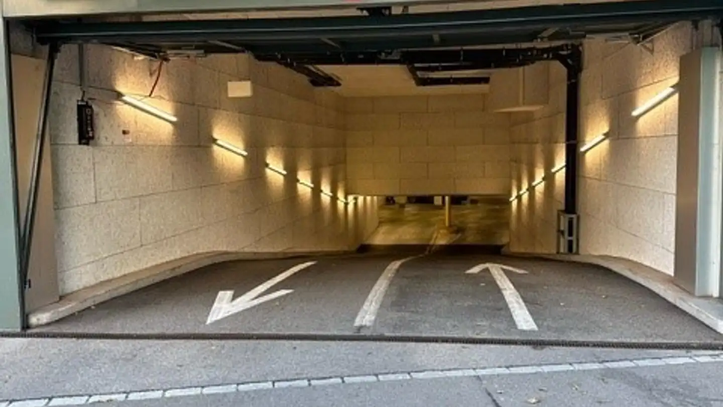 Place de parking souterraine à louer - Ueberlandstrasse 10, 8953 Dietikon - Photo 3