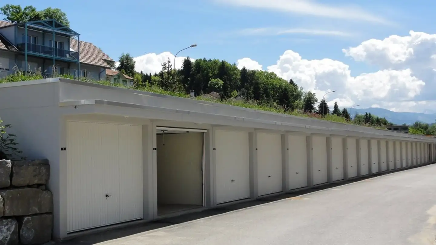 Garage for rent - Maggenbergmatte, 1712 Tafers