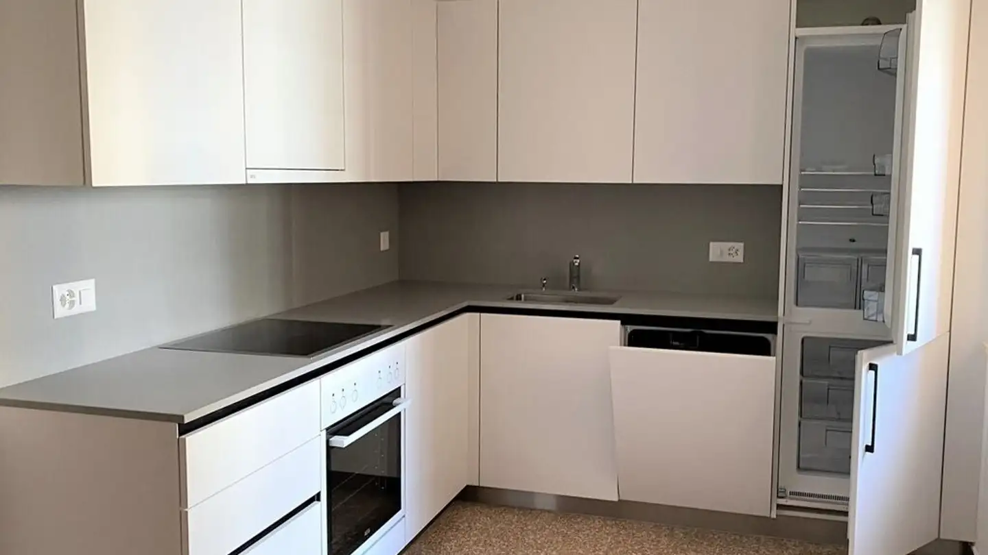 Apartment for rent - 6605 Locarno - Photo 3