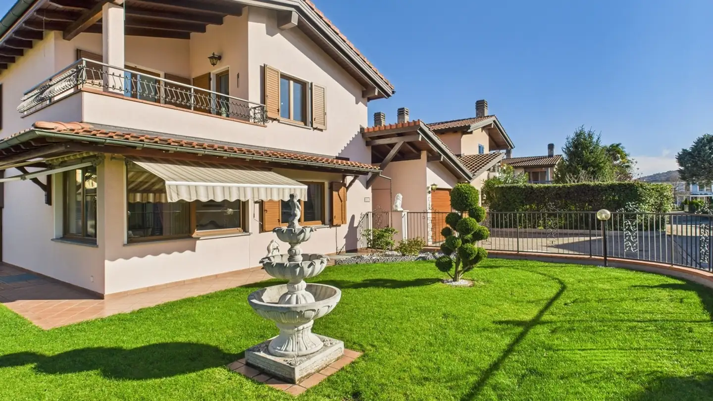 Villa in vendita - 6855 Stabio
