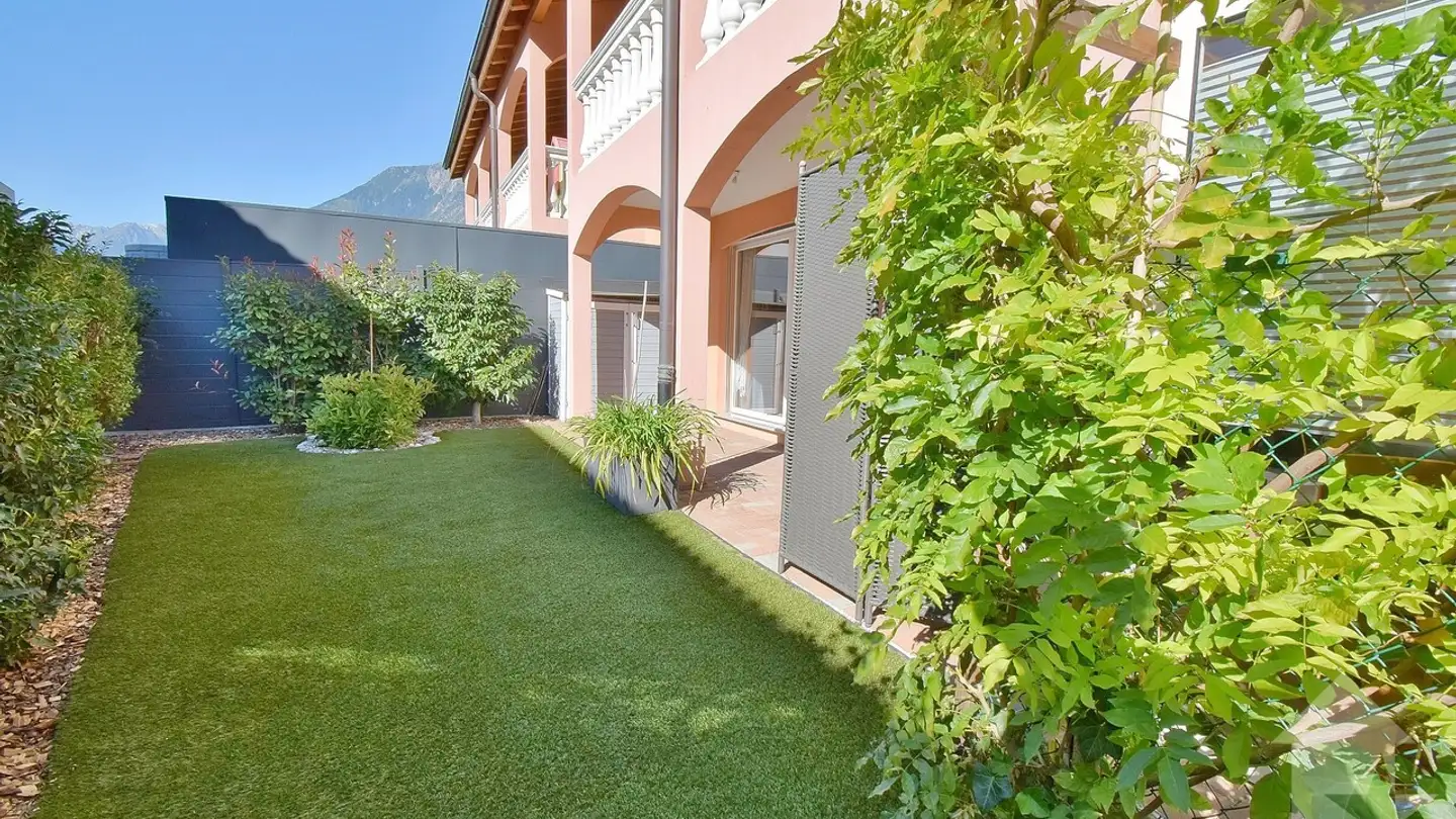 Apartment for sale - 1907 Saxon