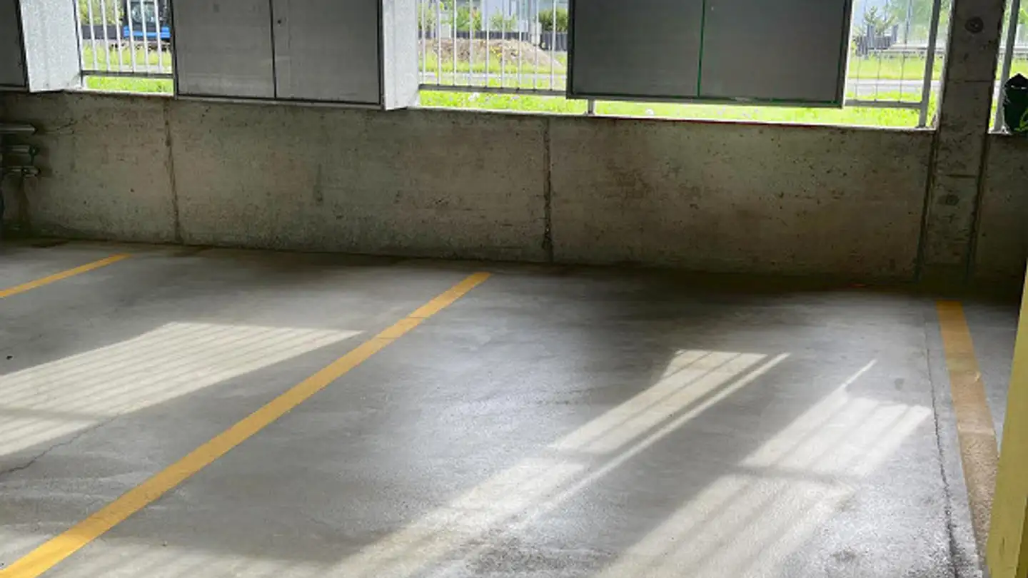 Single garage for rent - Unterer Chämletenweg 9a, 6333 Hünenberg See