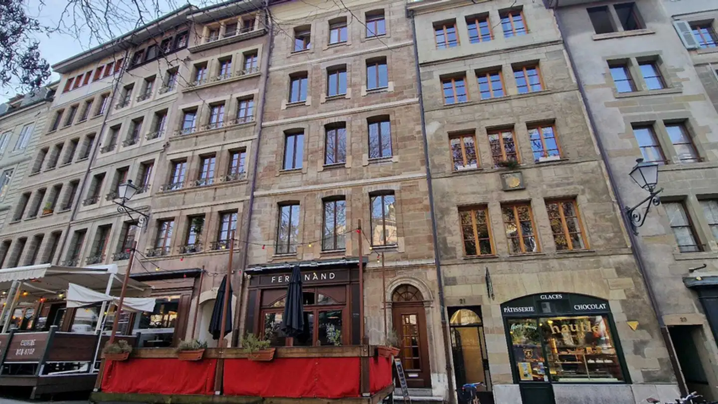 Appartement à louer - Place Du Bourg-De-Four 19, 1204 Genève - Photo 4