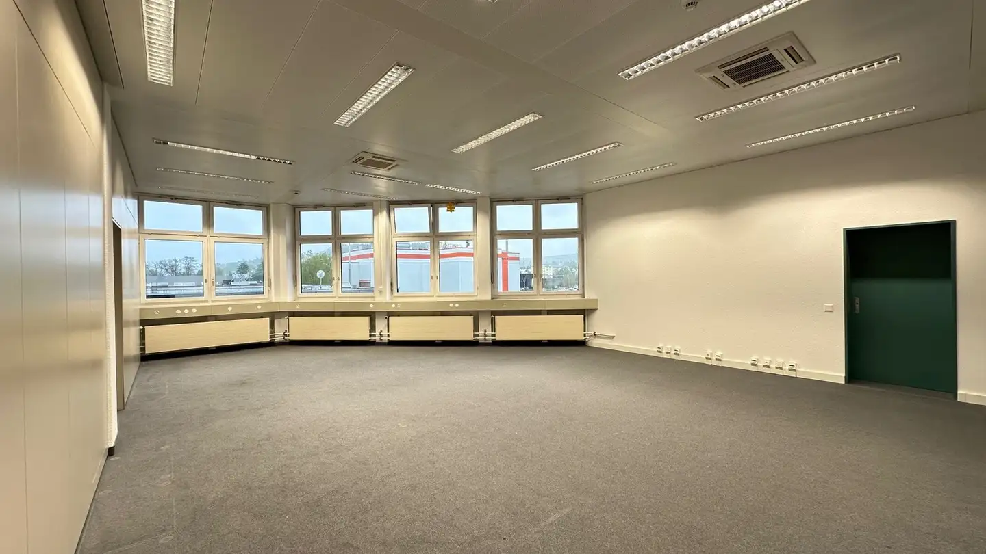 Commerciale in affitto - Honeywell-Platz 1, 8157 Dielsdorf - Photo 2