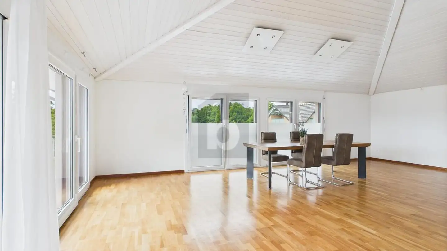 Dachgeschosswohnung mieten - 8607 Aathal-Seegräben - Foto 2