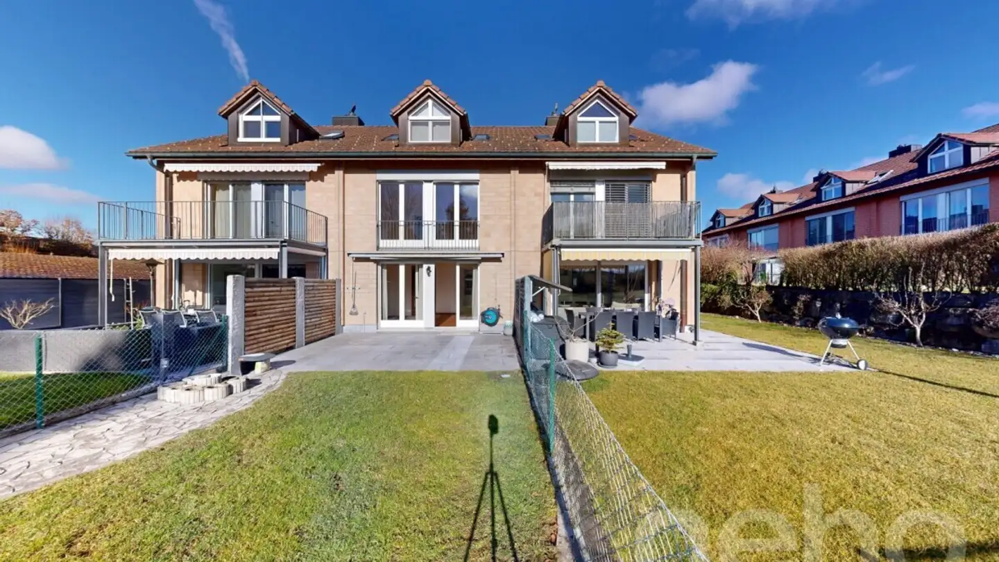 Row house for sale - 8303 Bassersdorf