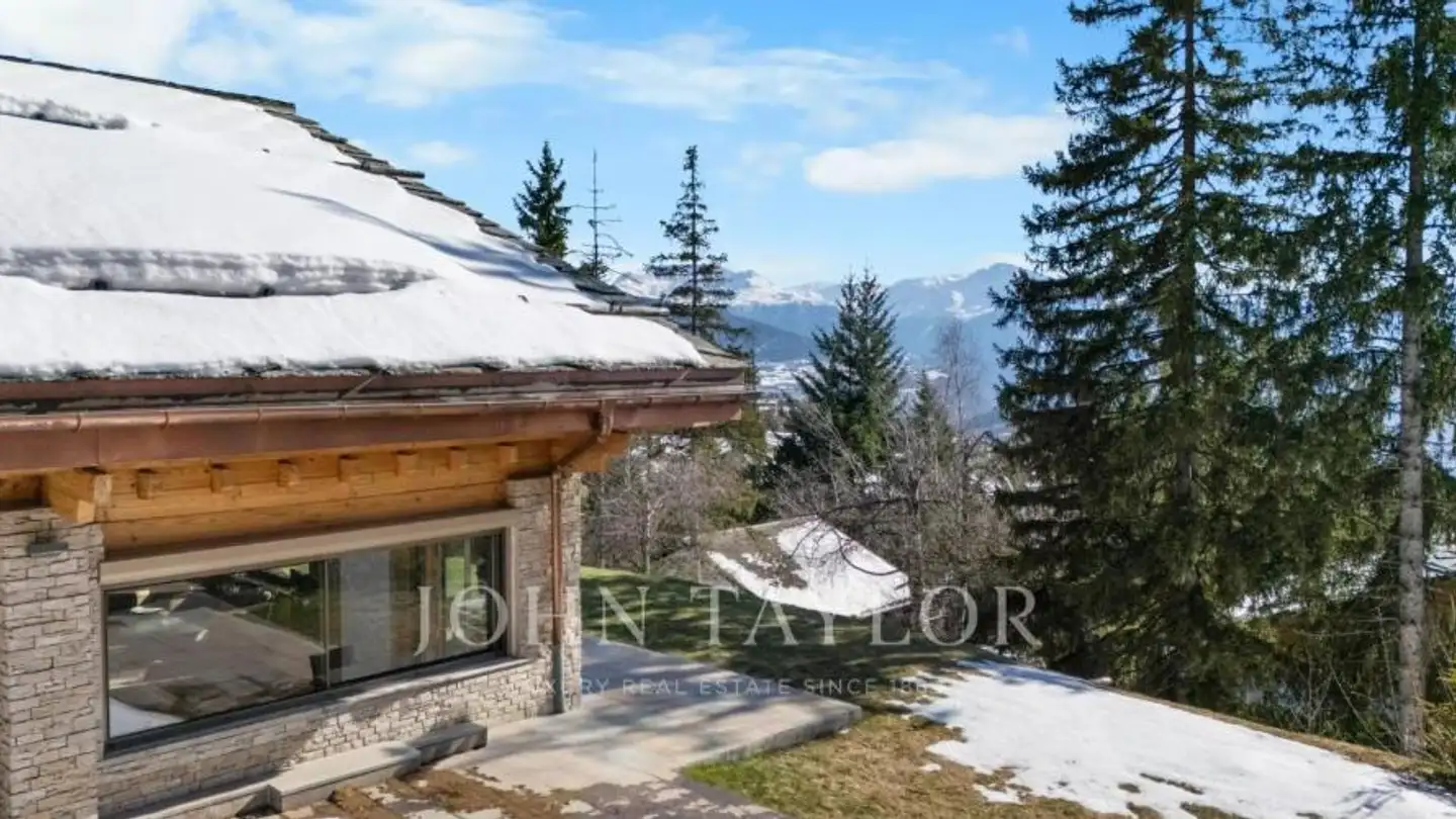Chalet for sale - 3963 Crans-Montana - Photo 2
