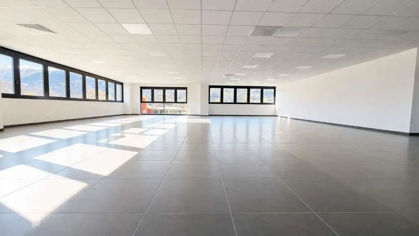 Bureau à louer - 6512 Giubiasco - Photo 4