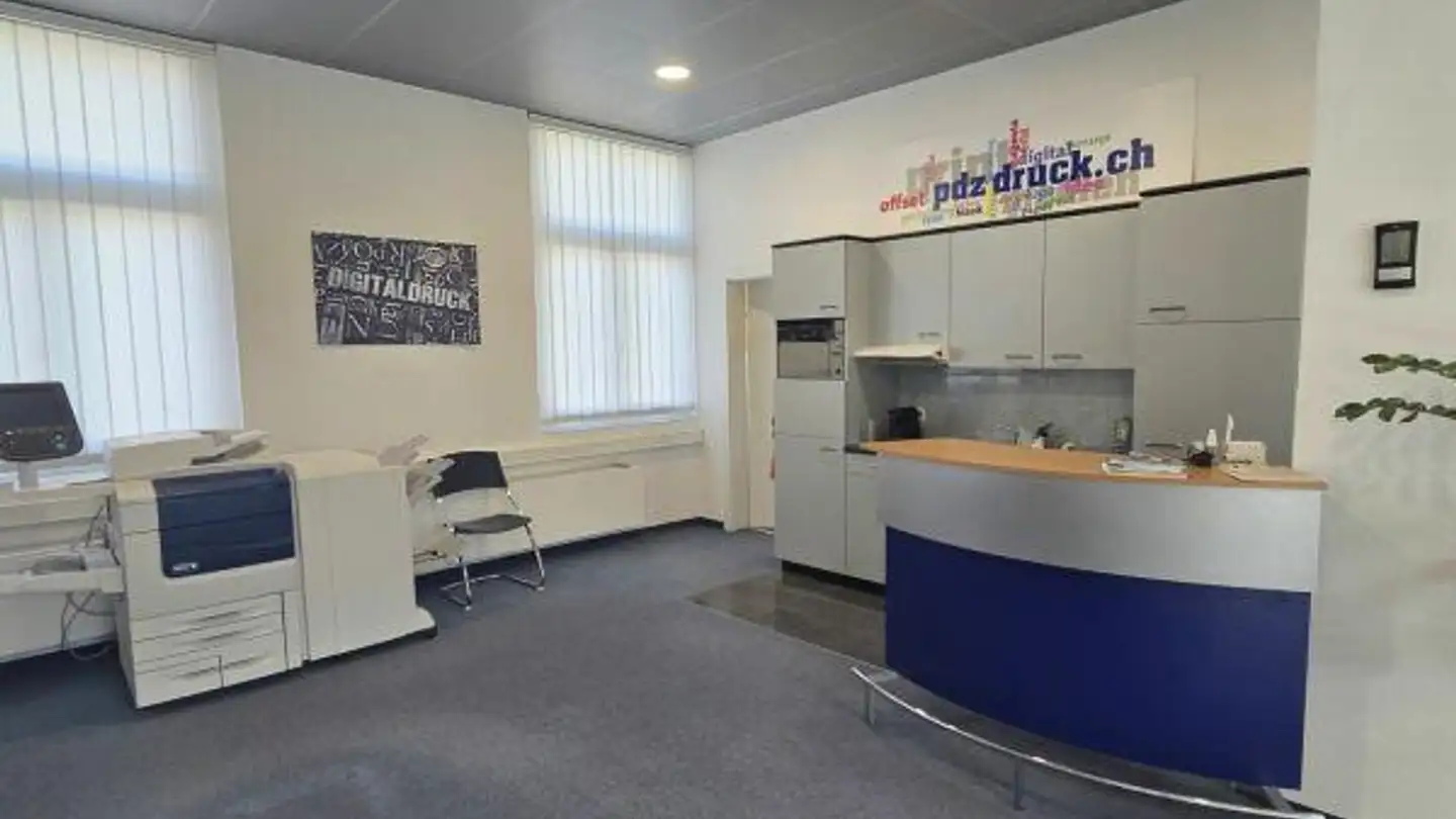Commercial à louer - Gsteigstrasse 14, 6403 Küssnacht am Rigi