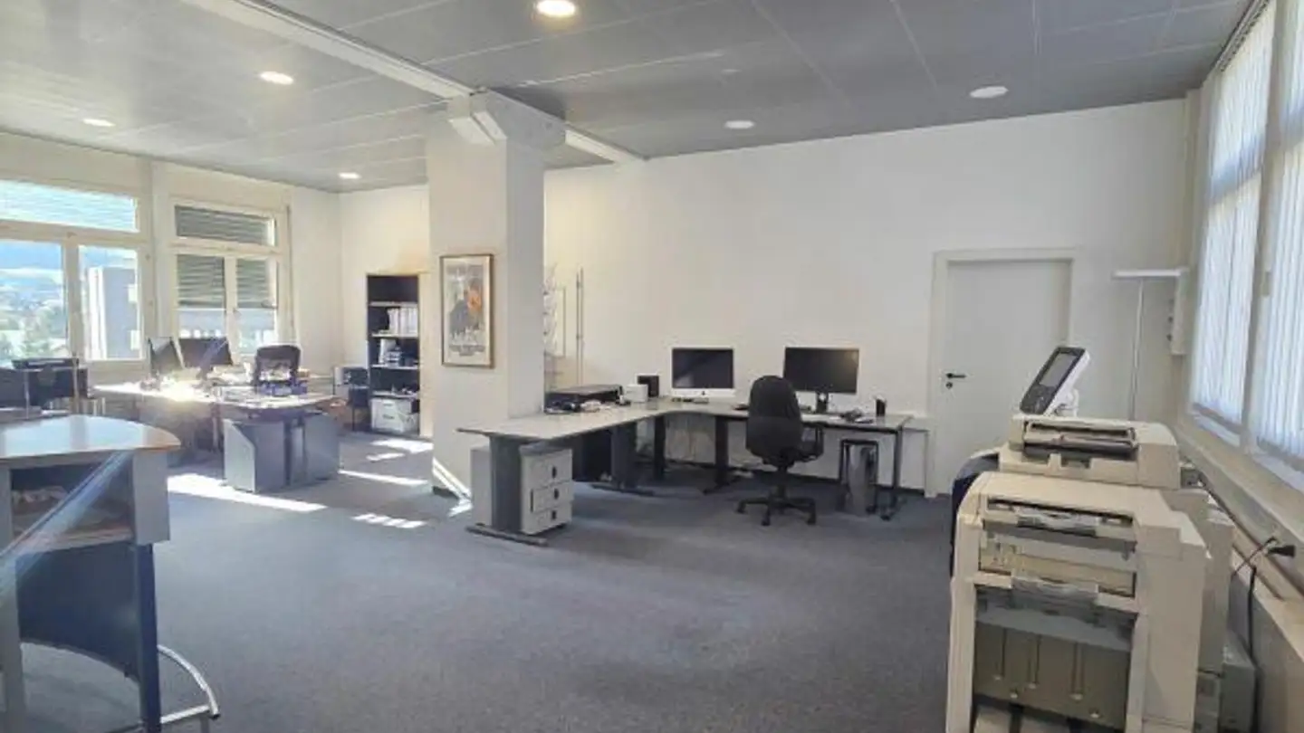 Commercial à louer - Gsteigstrasse 14, 6403 Küssnacht am Rigi - Photo 2