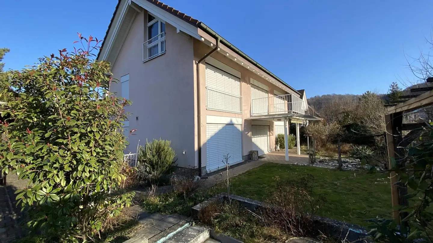 Single house for rent - Kastanienweg 4, 4142 Münchenstein
