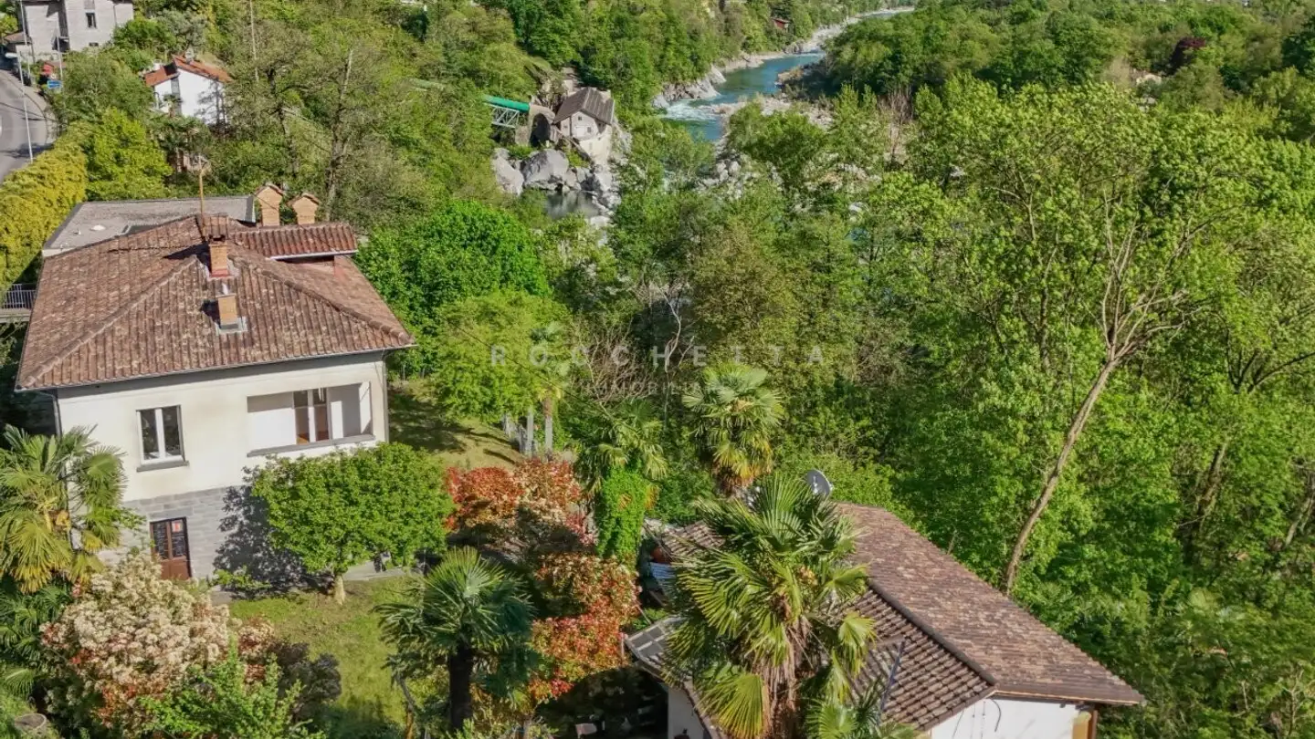 Casa bifamiliare in vendita - 6652 Tegna