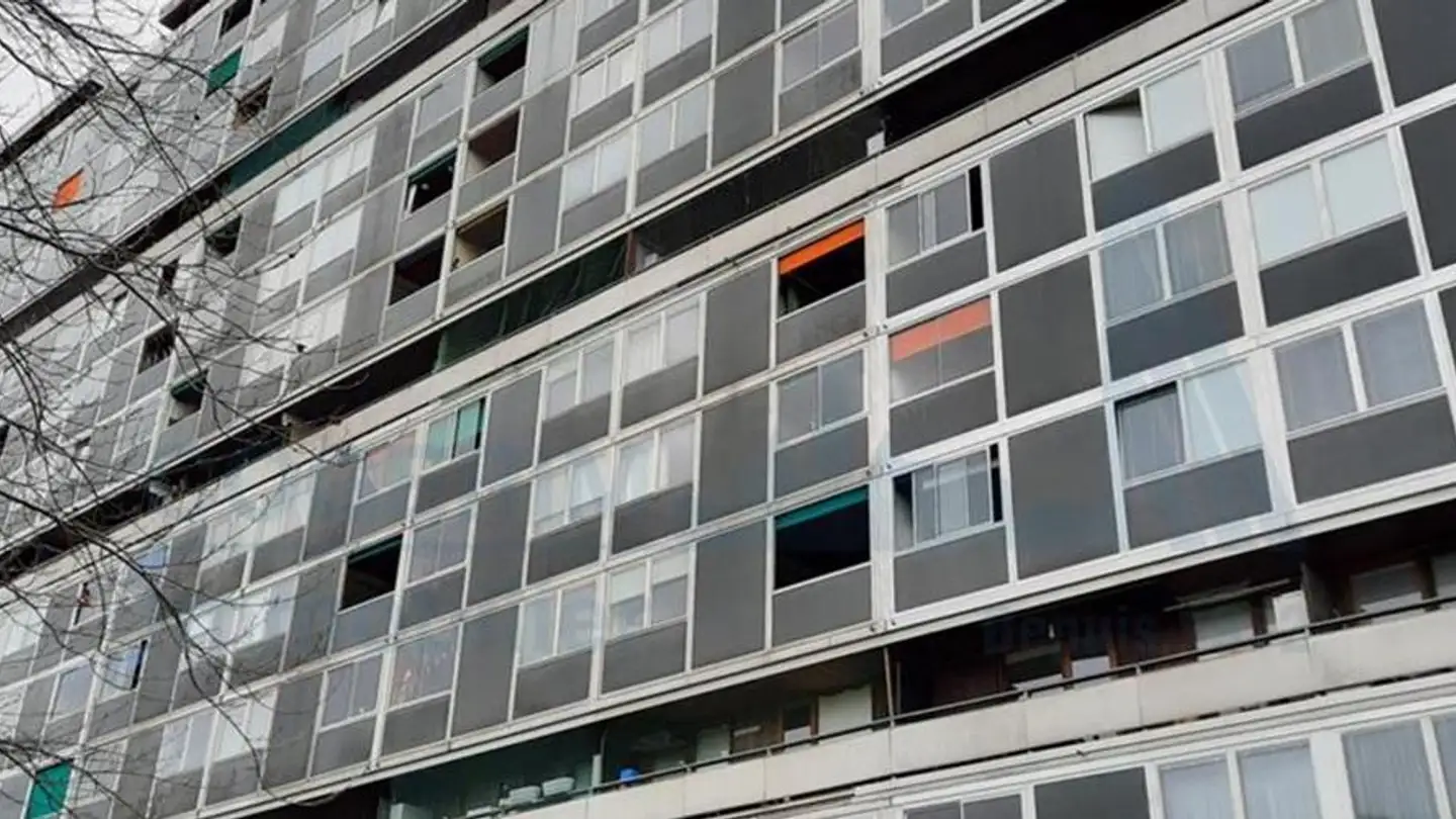 Mixed-use building for rent - Avenue Du Lignon 26, 1219 Le Lignon