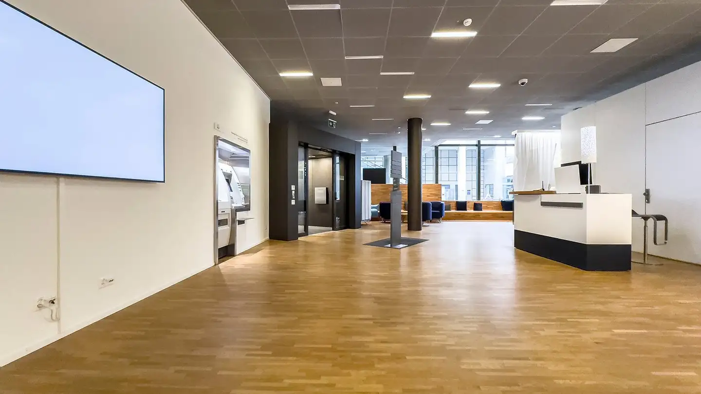 Shop for rent - Bahnhofplatz 1, 5400 Baden - Photo 4