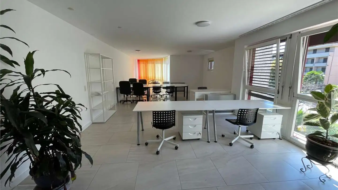 Bureau à louer - 6982 Agno